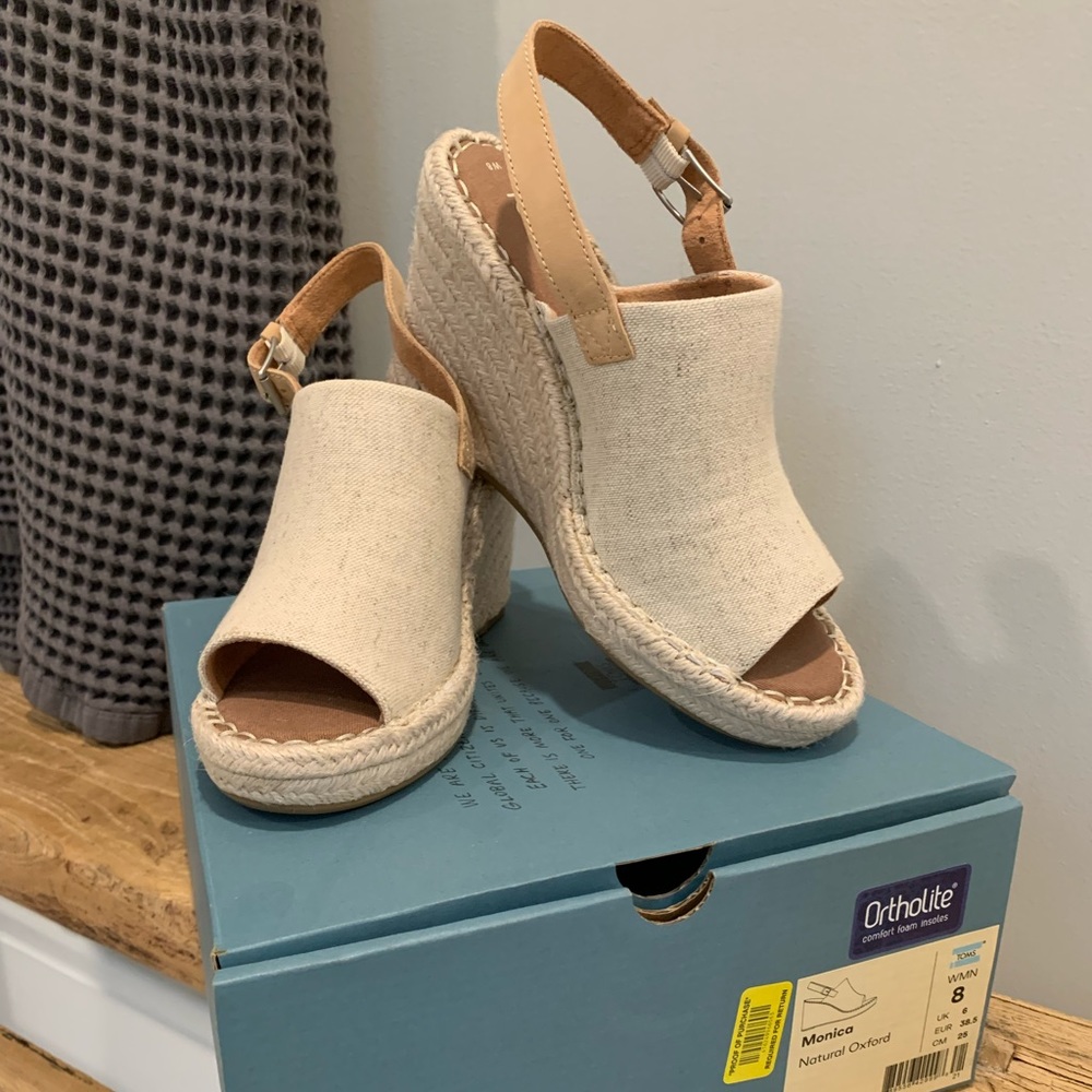 NWT TOMS MONICA ESPADRILLE WEDGE SANDAL 8.0